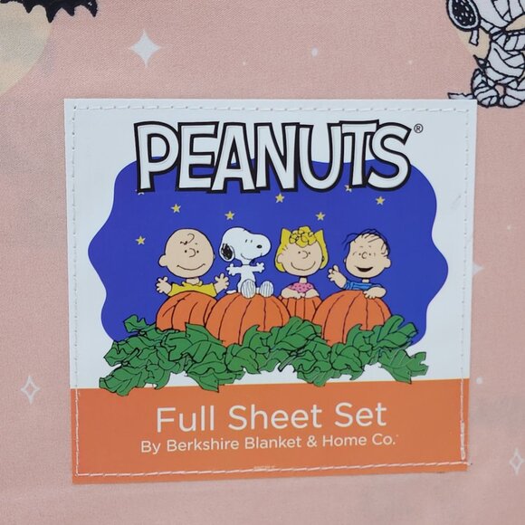 Peanuts Snoopy Full Sheet Set By Berkshire Pink Halloween Bats Ghosts Fall - Picture 4 of 9